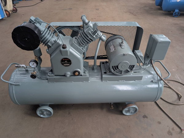 低圧ｺﾝﾌﾟﾚｯｻｰ3.7kw